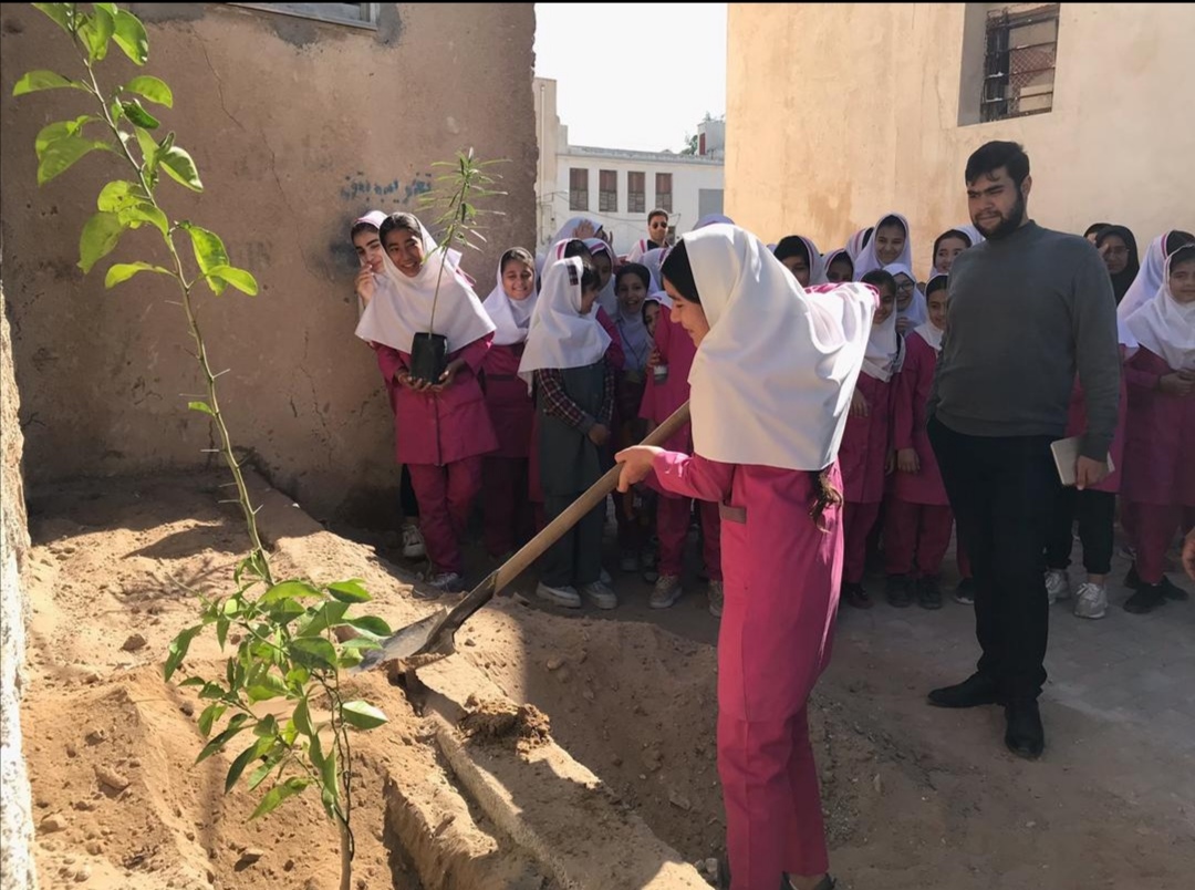 پاسداشت آیین درختکاری در بافت تاریخی شهر بوشهر