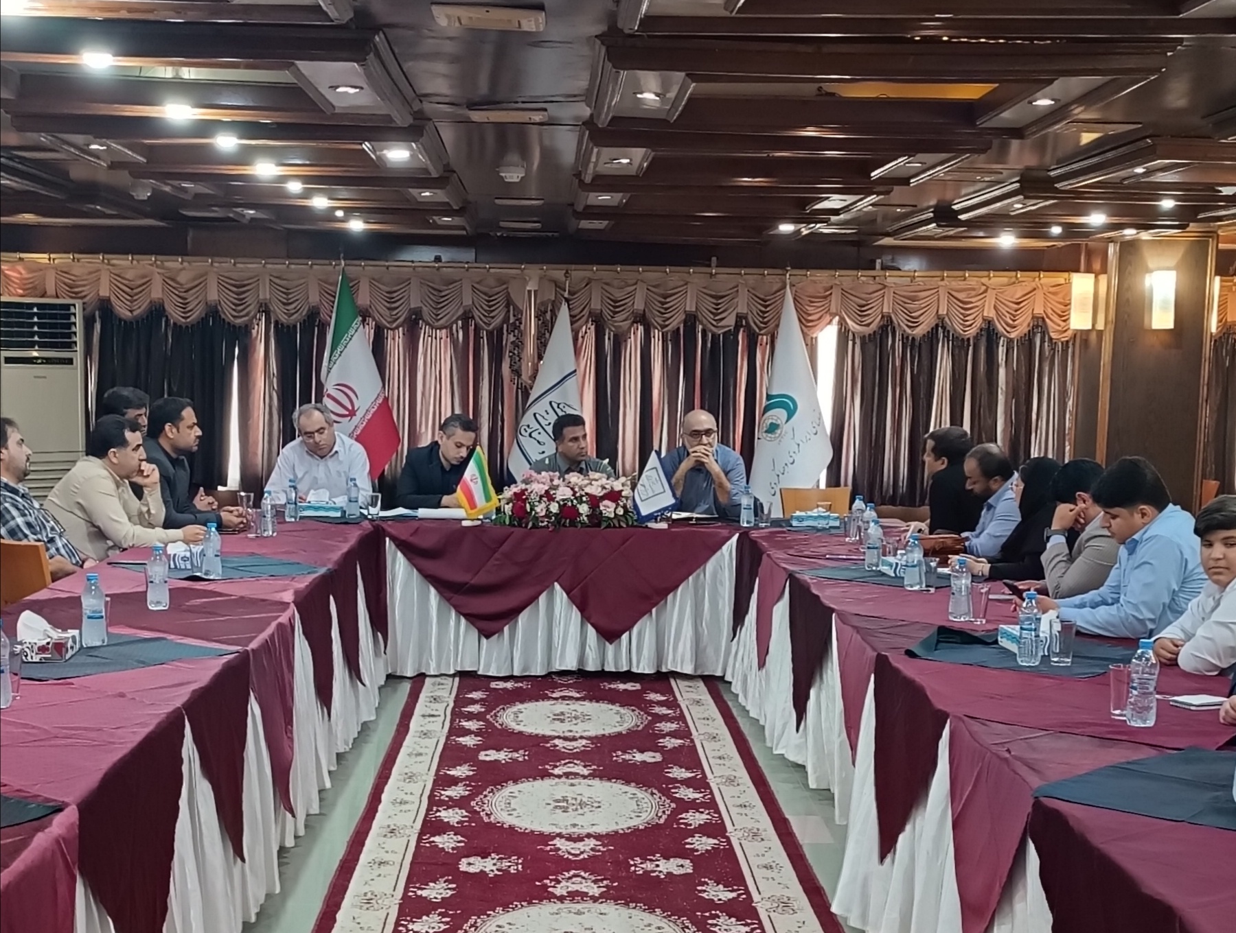 برگزاری نشست مدیرکل میراث‌فرهنگی، گردشگری و صنایع‌دستی استان بوشهر با اصحاب رسانه به‌مناسبت روز خبرنگار