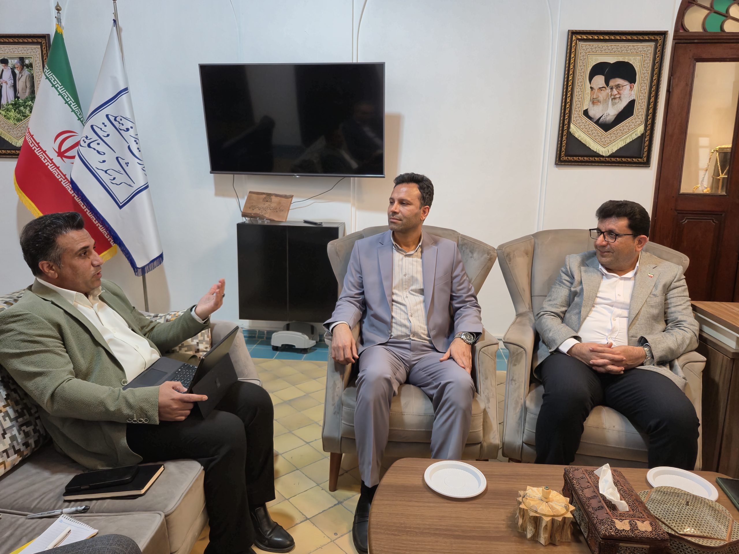 تقویت تعامل اداره‌کل میراث‌فرهنگی، گردشگری و صنایع‌دستی استان بوشهر با اداره‌کل کار، تعاون و رفاه اجتماعی