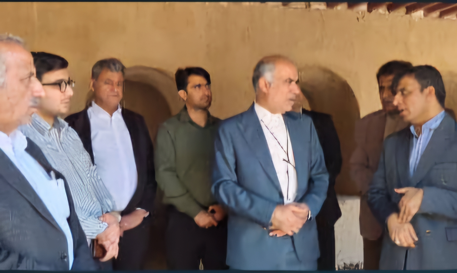 بازدید نماینده دشتی و تنگستان در مجلس شورای اسلامی از بناهای تاریخی و ارزشمند شهر کاکی