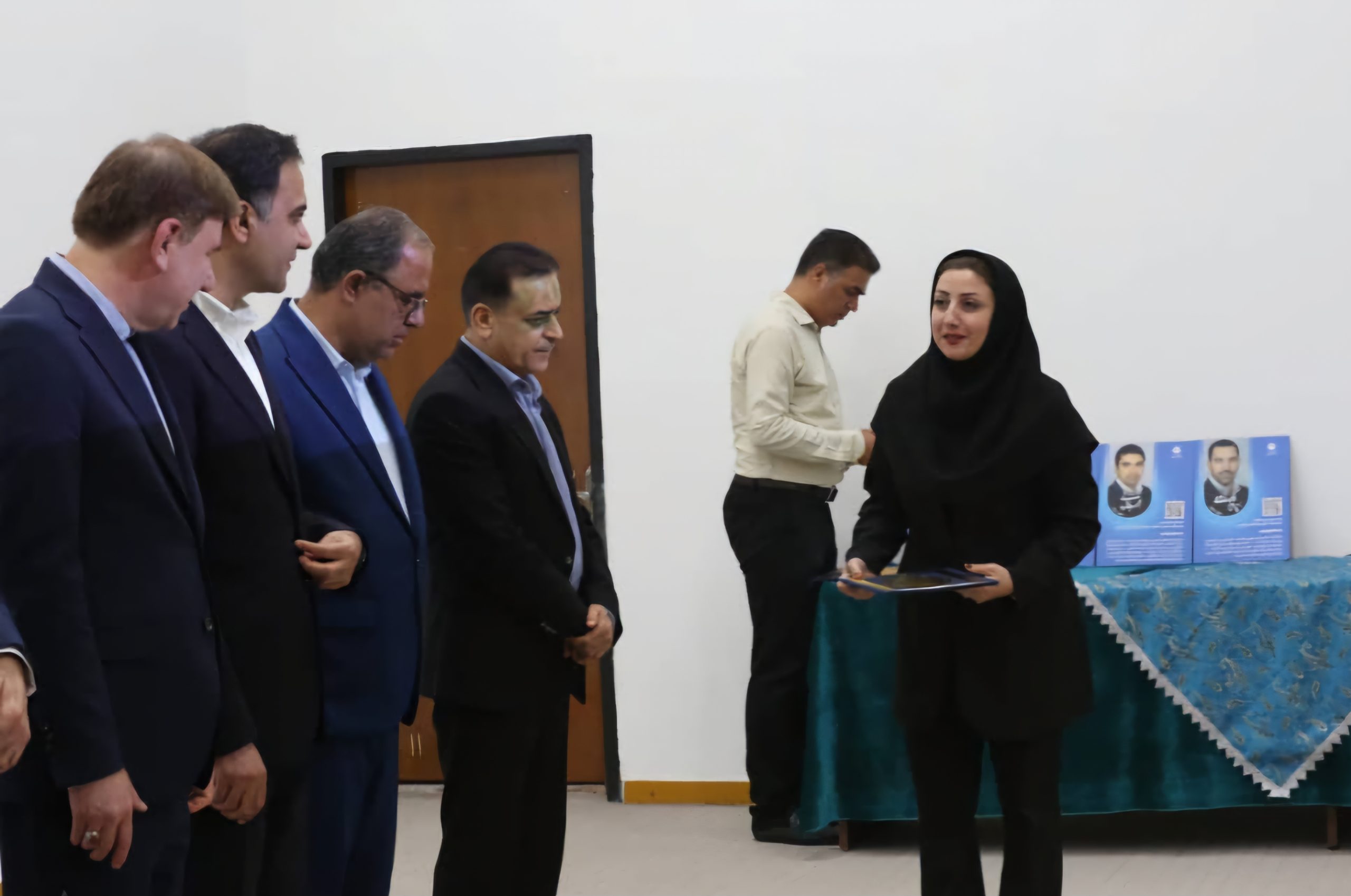  انتخاب صنعتگر بوشهری به‌عنوان کارآفرین برتر استانی در سال ۱۴۰۴